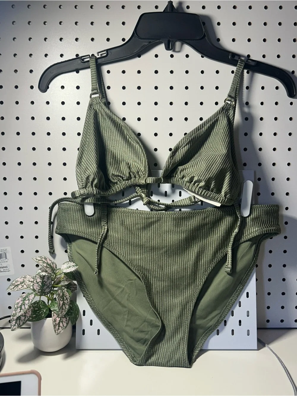 NWT Aerie Shine Ribbed Olive Ribbed Triangle String Bikini Set